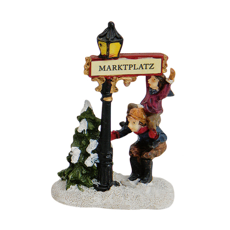 Miniatur Marktplatz mit Kindern aus Poly, 9 cm