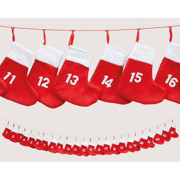 Adventskalender 140x10x12cm, Socken ca. 10x12cm